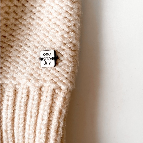 One Grey Day Tassel Weave Cardigan - Picture 4 of 13